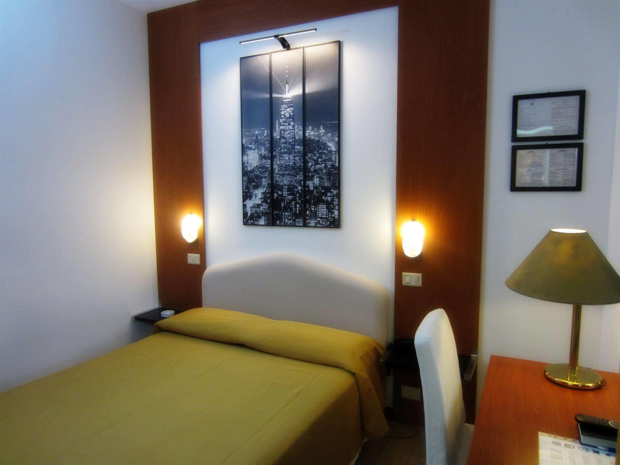 Hotel Perugino Milano Eksteriør bilde