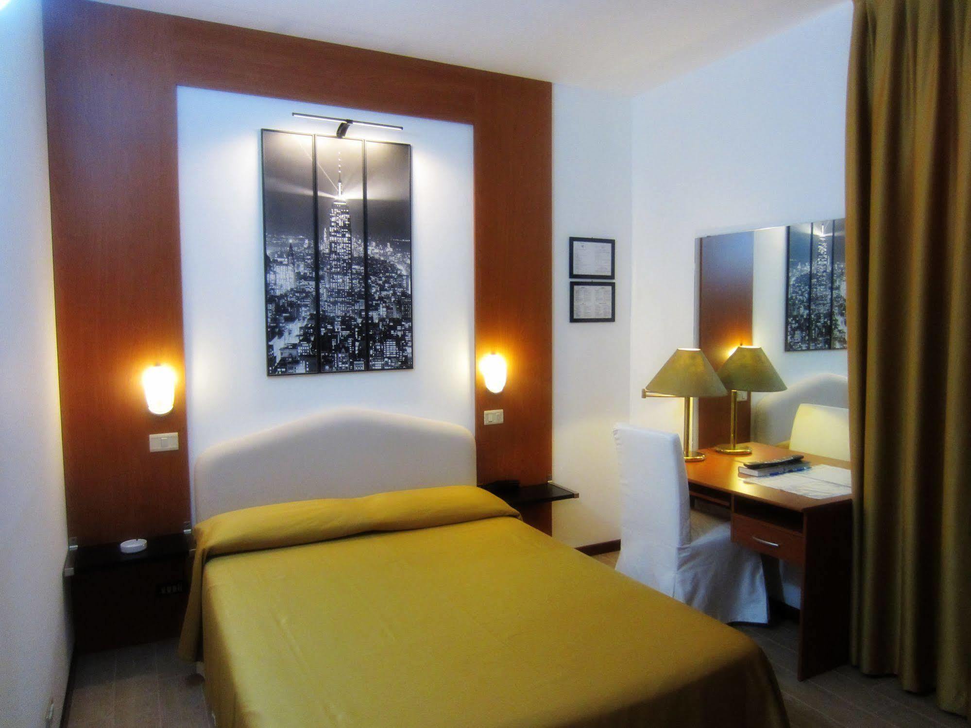 Hotel Perugino Milano Eksteriør bilde