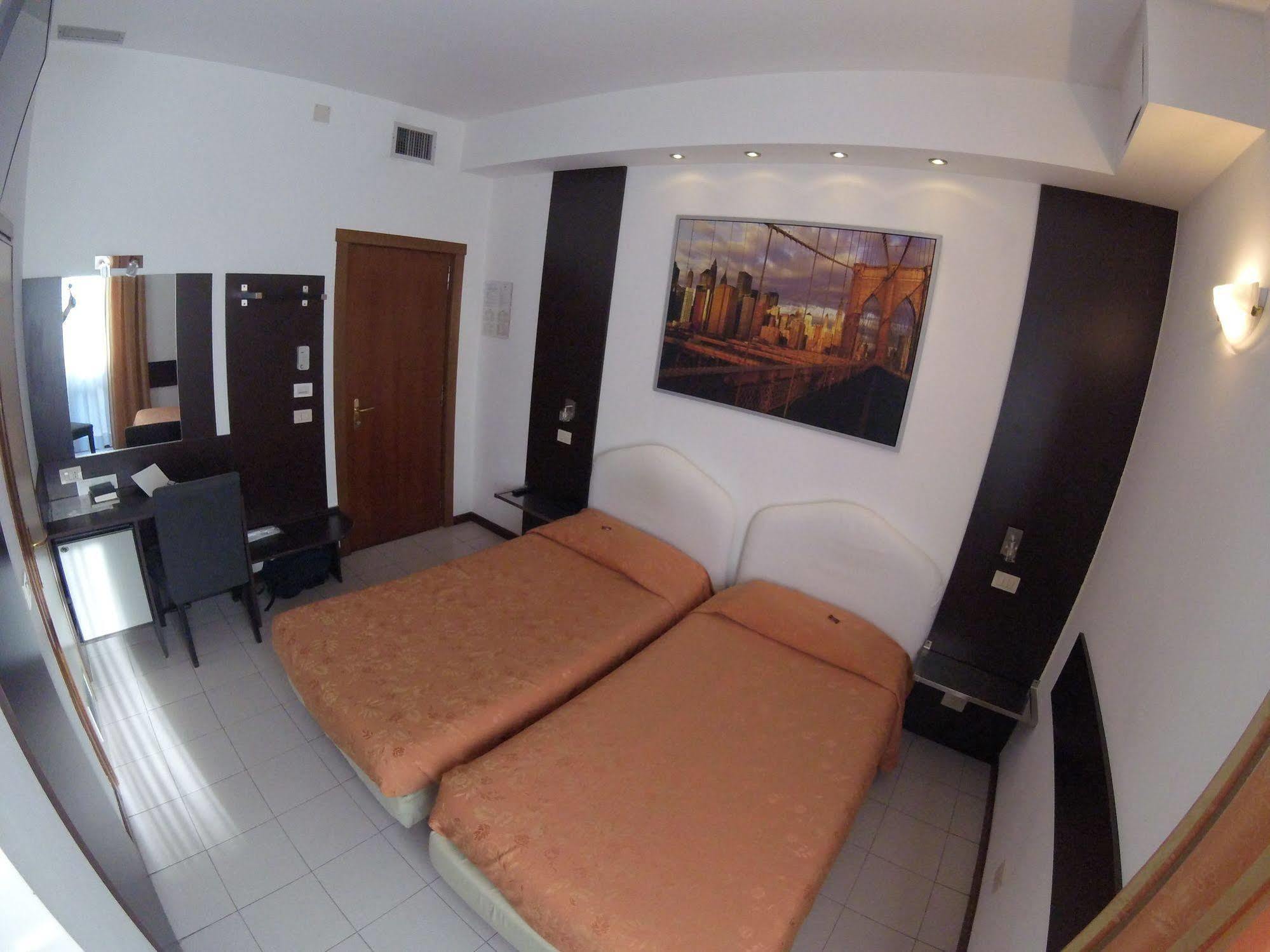 Hotel Perugino Milano Eksteriør bilde